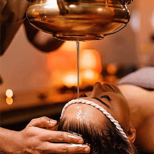 Shirodhara — Relaxation at STRĪ AYU